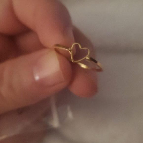 [GOLD] Simple Delicate Dainty Love Heart Ring❤️💫✨ - Picture 5 of 6